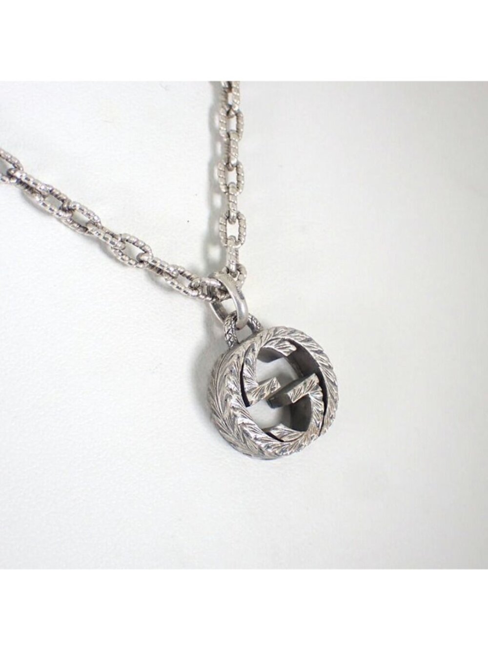 Gucci Interlocking Pendant Necklace - Picture 3 of 10